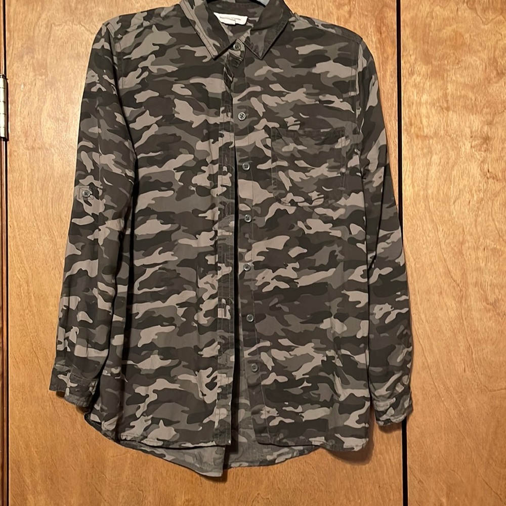 Long sleeve womens shirt